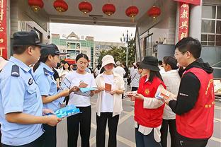 “足球皇帝”贝肯鲍尔生涯数据：球员生涯、教练生涯2夺世界杯